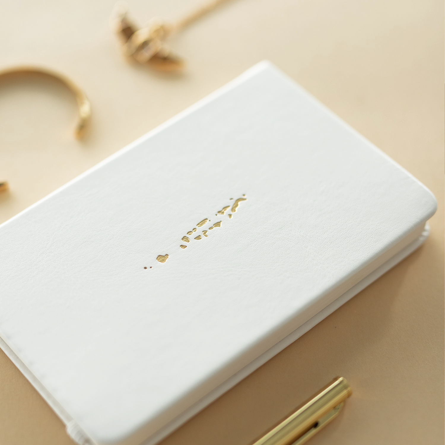 Raajje (White/Gold) Notebook